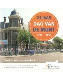 Nederland 2017: BU Jaar set: Dag van de Munt set MET ZILVEREN PENNING