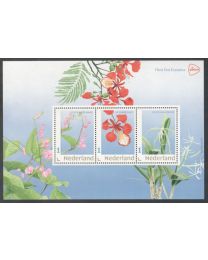 Nederland 2025: NVPH: V3642P: 850019: Postset: "Flora Sint Eustatius" met drie kaarten en velletje postfris