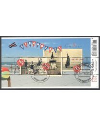 Nederland 2007: NVPH: 2498: Blok Zomer: Strandpret van toen: velletje gestempeld